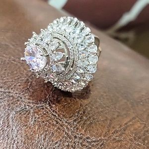 NEW Halo Ring , Simulated diamond